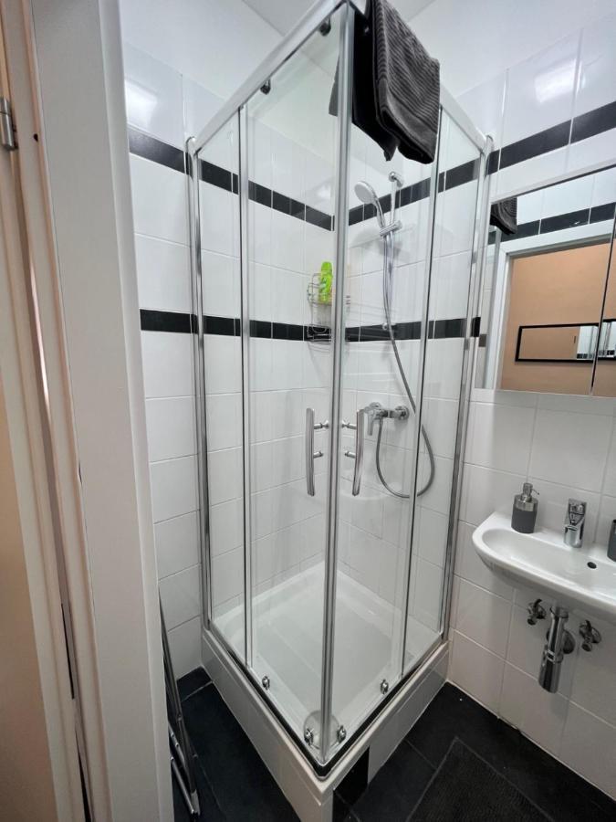 Prater Urban Retreat Near City Centre Виена Екстериор снимка